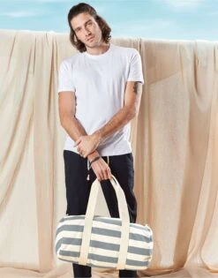 Westford Mill Nautical Barrel Bag 12 Westford Mill Nautical Barrel Bag -XAMAX 7cef053bfd4751d54f78be2d49ea62107bd923b30d981120f636560a3edebc8c