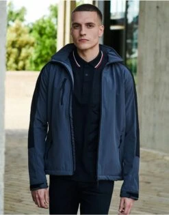 Regatta Professional Hydroforce 3-Layer Membrane Hooded Softshell -XAMAX 885501e95ef69e05218e037aebf295cc4378987c1423169b7e1abf6dbb621e6e