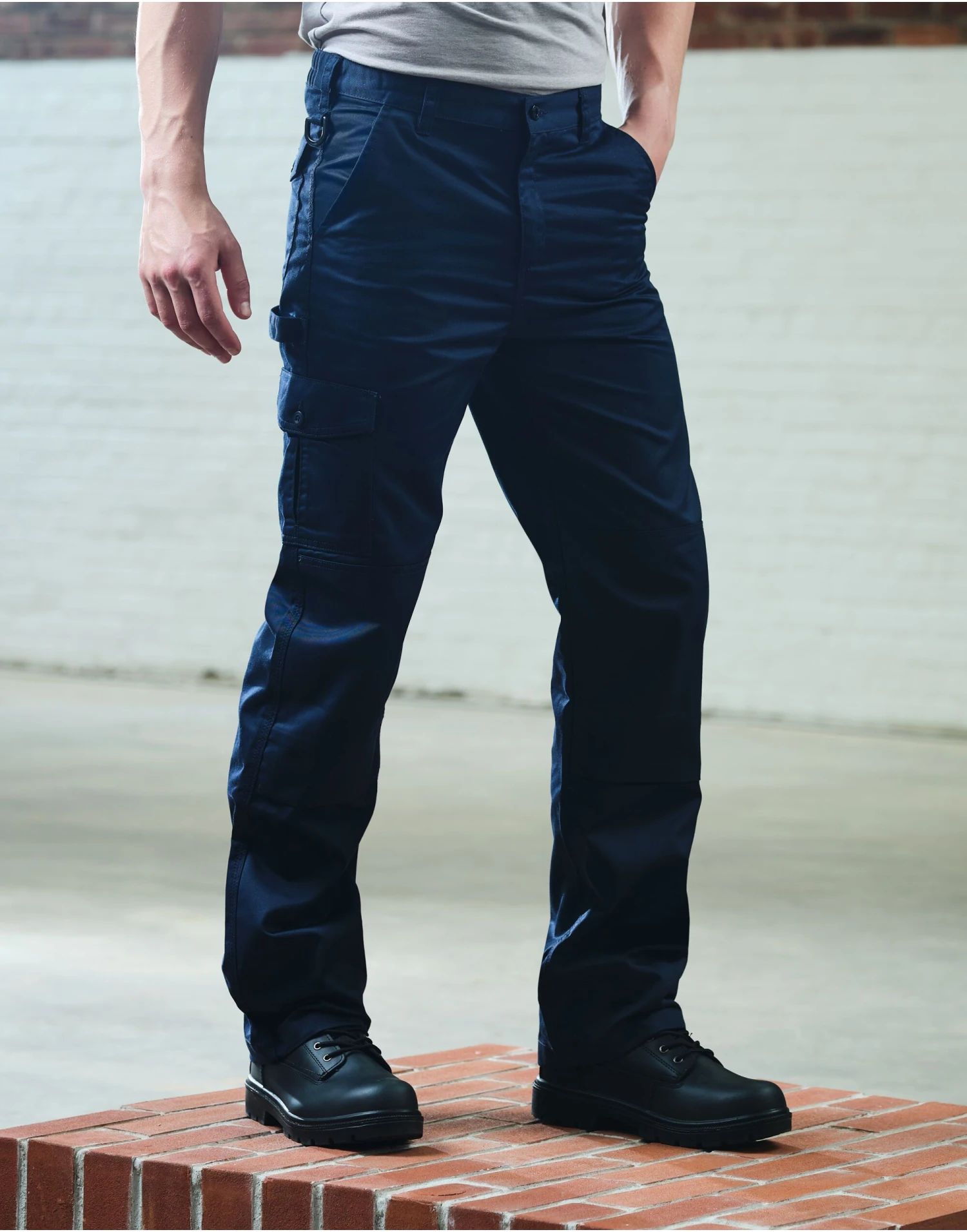 REGATTA PROFESSIONAL Pro Cargo Trouser (R) 5 REGATTA PROFESSIONAL Pro Cargo Trouser (R) - Image 3