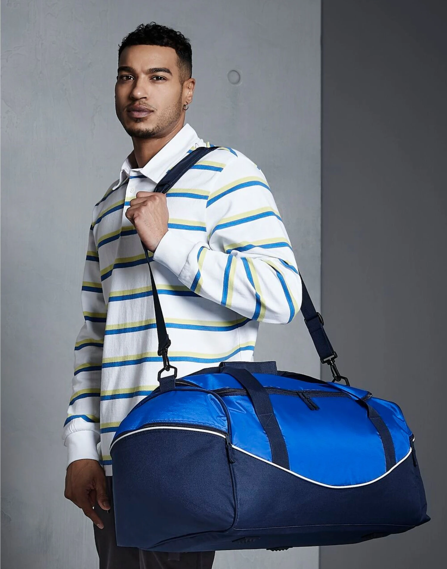 Quadra Teamwear Holdall 5 Quadra Teamwear Holdall - Image 3