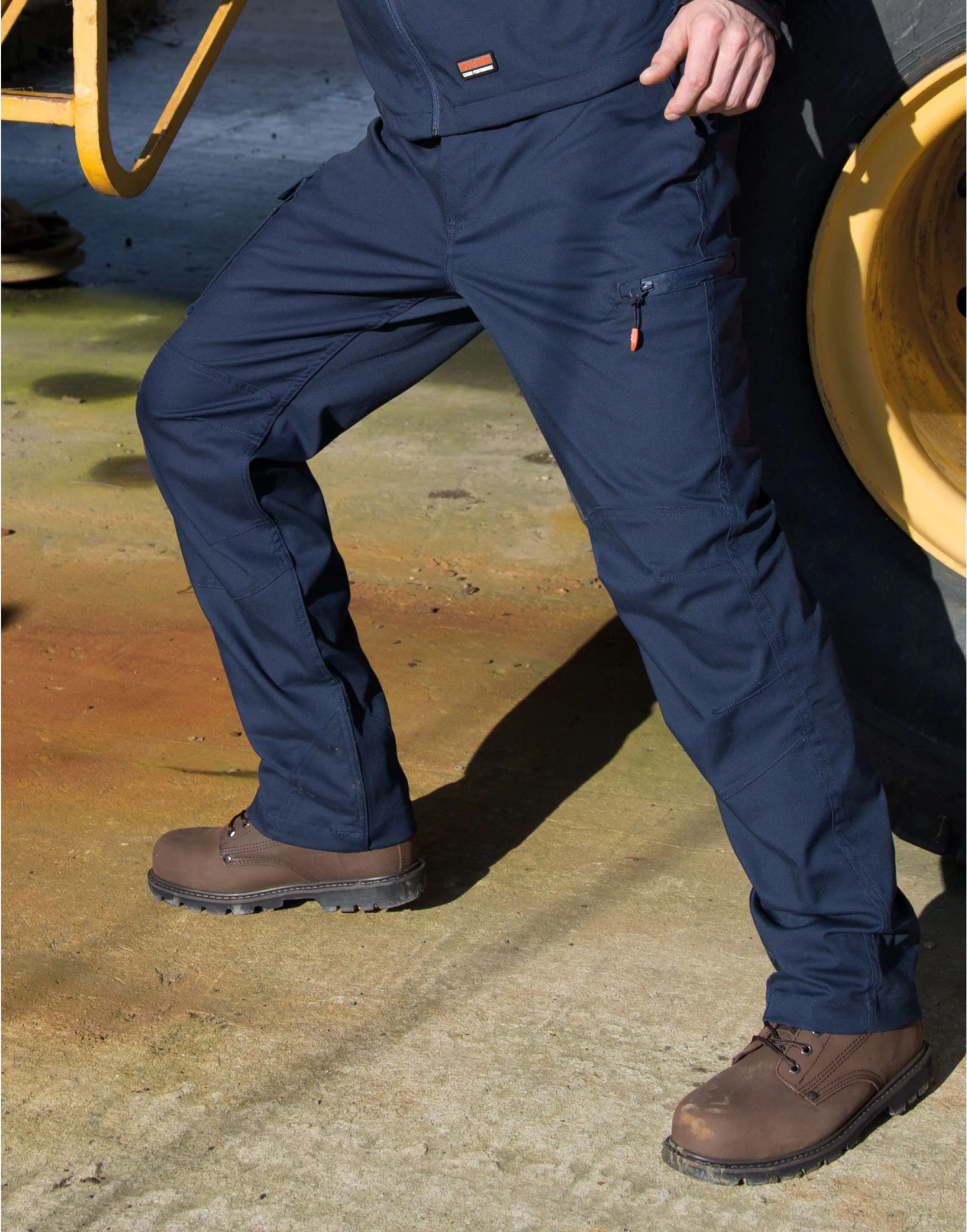 Result Work-Guard Sabre Stretch Trousers (Reg) 4 Result Work-Guard Sabre Stretch Trousers (Reg) - Image 2