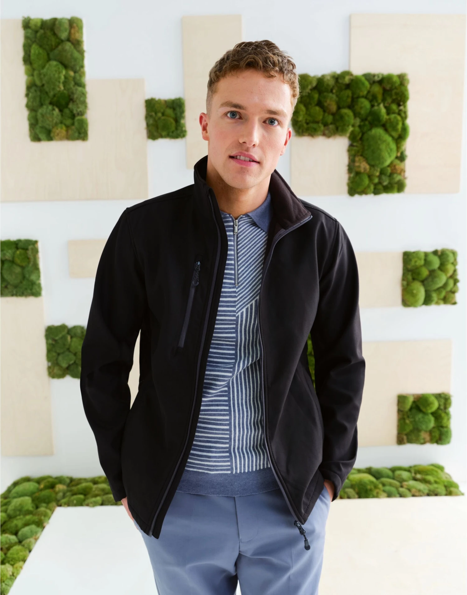 Regatta Honestly Made Recycled Printable Softshell Jacket 7 Regatta Honestly Made Recycled Printable Softshell Jacket - Image 5