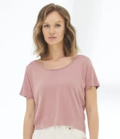 Ecologie By AWDis Ladies Daintree Ecoviscose Cropped T Shirt -XAMAX ea002f dyp model 1 hero