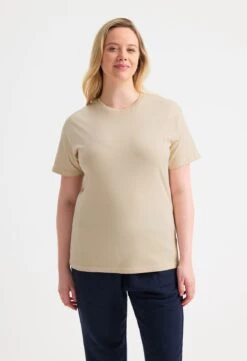 Uneek Classic T Shirt 41 Uneek Classic T Shirt -XAMAX uc301 w 643